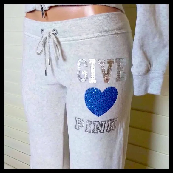 PINK Victoria's Secret Velour Bling Tracksuit - Picture 6 of 10
